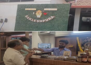 ಕಳೆದುಹೋಗಿದ್ದ ಚಿನ್ನದ ಸರ ಮರಳಿ ನೀಡಿ ಪ್ರಾಮಾಣಿಕತೆ ಮೆರೆದ ‘ಪಾಕ ಕೇಂದ್ರ’ ಹೊಟೇಲ್ ಸಿಬ್ಬಂದಿಗಳು