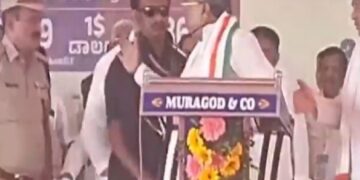 ಎಸ್ಪಿ ವಿರುದ್ಧ ಏಕವಚನದಲ್ಲಿ ವಾಗ್ದಾಳಿ: ಪೊಲೀಸ್ ಅಧಿಕಾರಿಗೆ ಬಡಿಯಲು ಕೈ ಎತ್ತಿದ ಸಿಎಂ, Video Viral