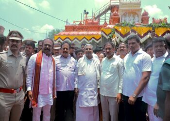 ಬಾಲ್ಯದಲ್ಲಿ ವೀರ ಮಕ್ಕಳ ಕುಣಿತ ಸೇರಿದ್ದೆ, ಆಮೇಲೆ ನನ್ನನ್ನು direct 5ನೇ ಕ್ಲಾಸಿಗೆ ಸೇರಿಸಿದರು: CM Siddaramaiah