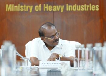 Bengaluru News: ಬೆಂಗಳೂರಿಗೆ 4,500 ಎಲೆಕ್ಟ್ರಿಕ್ ಬಸ್ : ಕೆಂದ್ರ ಸಚಿವ ಕುಮಾರಸ್ವಾಮಿ ಬಂಪರ್