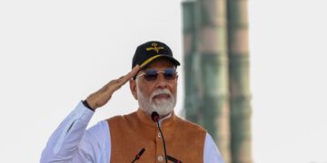 National Political News: ಪಂಜಾಬ್‌ನ ಆದಂಪುರ ವಾಯುನೆಲೆಗೆ ಭೇಟಿ ನೀಡಿದ ಪ್ರಧಾನಿ ಮೋದಿ